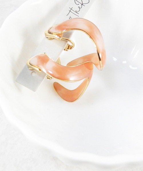 The Rule(ザルール)の「The Rule ザルール:Riviera hoop earring:リビエラ フープイヤリング(イヤリング・レディース・グレー/ピンク/ブルー/ベージュ・FREE)」の11枚目の写真