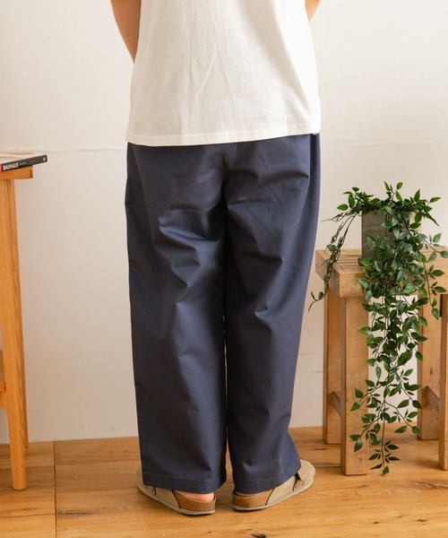 ITEMS URBANRESEARCH（アイテムズ アーバンリサーチ）の「TCワンタックパンツ（その他パンツ・メンズ・ベージュ/グレー/ブルー・MEDIUM/LARGE）」の21枚目の写真