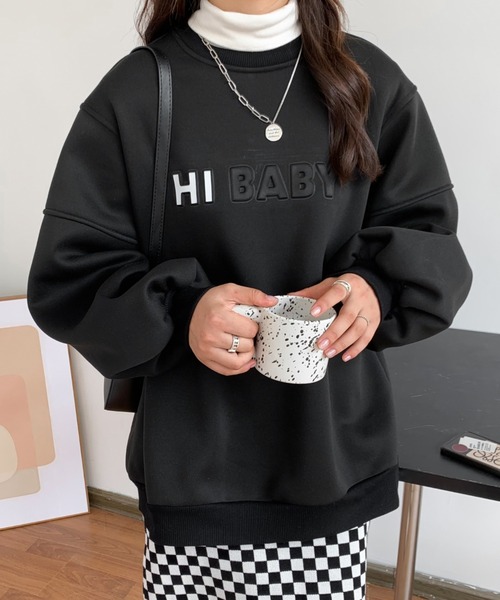 Diosfront（ディオスフロント）の「ルーズシルエットエンボス加工裏起毛トレーナー（スウェット・レディース・ブラック/ダークブラウン/グリーン・FREE）」の13枚目の写真