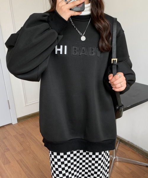 Diosfront（ディオスフロント）の「ルーズシルエットエンボス加工裏起毛トレーナー（スウェット・レディース・ブラック/ダークブラウン/グリーン・FREE）」の17枚目の写真