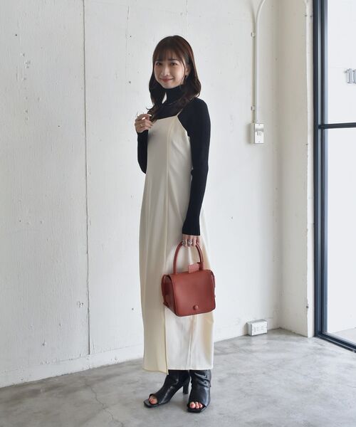 RETRO GIRL（レトロガール）の「スリットキャミOP（ワンピース・レディース・ブラック/レッド/グリーン/ナチュラル・FREE）」の5枚目の写真