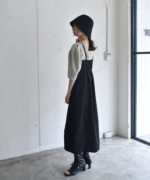 RETRO GIRL（レトロガール）の「スリットキャミOP（ワンピース・レディース・ブラック/レッド/グリーン/ナチュラル・FREE）」の13枚目の写真