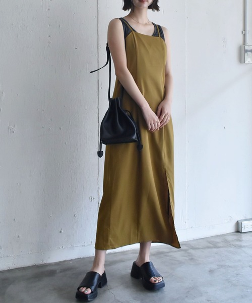 RETRO GIRL（レトロガール）の「スリットキャミOP（ワンピース・レディース・ブラック/レッド/グリーン/ナチュラル・FREE）」の3枚目の写真