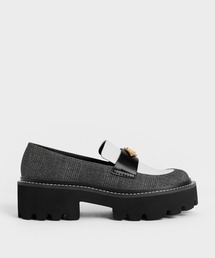 CHARLES & KEITH（チャールズ & キース）の「メタリックアクセント ペニーローファー（ローファー・レディース）」