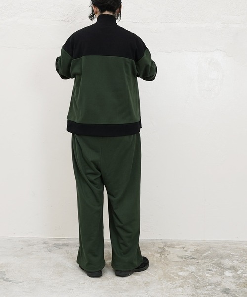 GERRY(ジェリー)の「GERRY / ジェリー 別注 コラボ オーバーサイズ 切替配色 ハーフジップ 裏毛 スウェット トレーナー(スウェット・メンズ・ブラック/ベージュ/グリーン・MEDIUM/LARGE)」の10枚目の写真