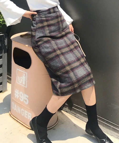 Amulet(アミュレット)の「チェック柄Aラインスカート(スカート・レディース・ネイビー/グレー・M/XL/L)」の14枚目の写真
