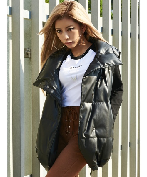 EGOIST(エゴイスト)の「フェイクレザー中綿ベスト(その他アウター・レディース・ブラック/アイボリー・FREE)」の15枚目の写真