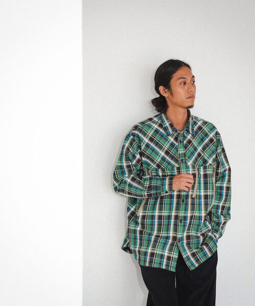 BEAMS(ビームス)の「BEAMS / マウンテン シャツ(その他アウター・メンズ・ブルー/グリーン・SMALL/MEDIUM/LARGE/X-LARGE)」の2枚目の写真