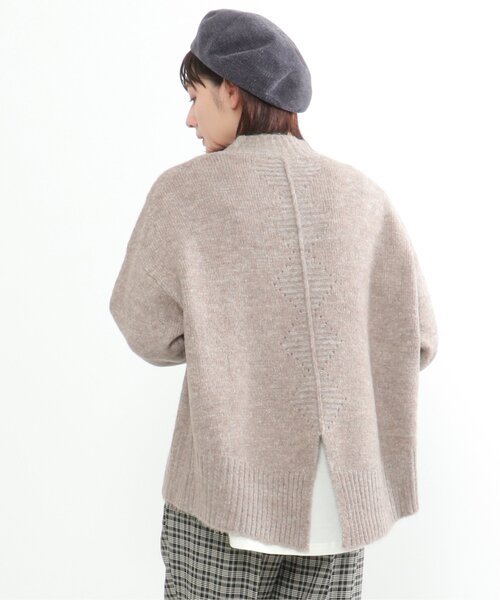 LBC(エルビーシー)の「【ふんわり柔らか】バックデザインメランジニット(ニット/セーター・レディース・ベージュ/グリーン/チャコールグレー/オフホワイト・M)」の19枚目の写真