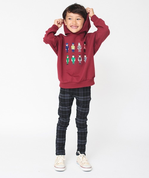 BRANSHES（ブランシェス）の「【ユニ/プレミアムストレッチ】裏起毛ツイルロングパンツ（チノパンツ・キッズ・ベージュ/ラベンダー/ライトグレー/オフホワイト/グレー/ブラック・90/100/150/140/120/110/130/160）」の18枚目の写真