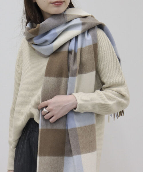 TWEED MILL（ツイードミル）の「【TWEEDMILL/ツィードミル】ウールチェックストール 48（ストール/ショール・レディース・ブルー系その他/ブラック系その他3/ブラック系その他/レッド系その他/ベージュ系その他・FREE）」の4枚目の写真