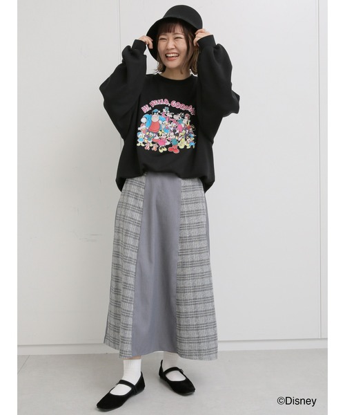 ehka sopo(エヘカソポ)の「【Disney】ミッキー/プリントスウェット(スウェット・レディース・オフホワイト/ブラック/レッド・フリ-)」の17枚目の写真