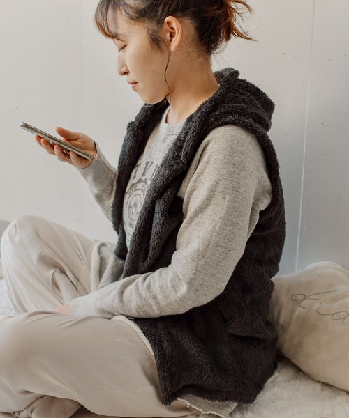 styiro（スタイロ）の「ボアベスト（ベスト・レディース・ブラック/グレー/オフホワイト・FREE）」の12枚目の写真