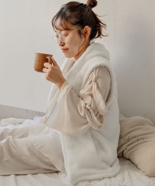 styiro（スタイロ）の「ボアベスト（ベスト・レディース・ブラック/グレー/オフホワイト・FREE）」の18枚目の写真