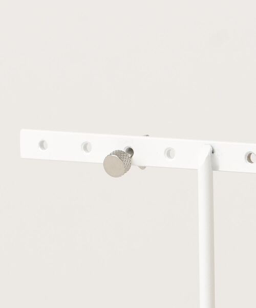 ANCHOR(アンカー)の「ストーンピアス トライアングル(ピアス(片耳用)・メンズ・ブルー/ブラック/クリア/ピンク/レッド/ライトグリーン/パープル・FREE)」の8枚目の写真