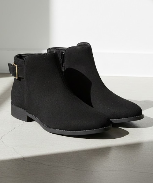 AAA+（サンエープラス）の「美シルエットショートブーツ（ブーツ・レディース・ブラック系2/ブラック系5/ダークブラウン系2/ブラック系1/ブラック系6/ダークブラウン系1/アイボリー系1/ダークブラウン系3/アイボリー系2/ブラック系3/ブラック系4/アイボリー系3・LL/M/SS/S/XL/L）」の5枚目の写真