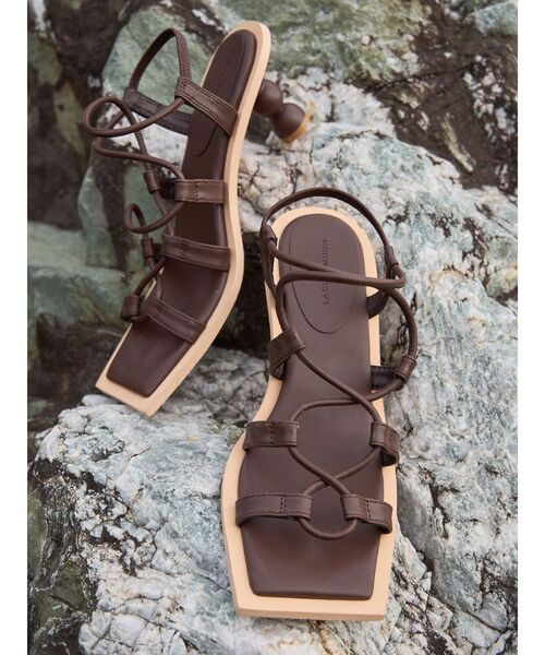 LAGUNAMOON（ラグナムーン）の「ラウンドフォルムヒールコードサンダル（サンダル・レディース・ベージュ/ブラウン・S/M）」の4枚目の写真