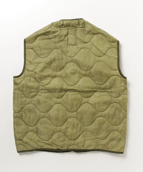 WAIPER.inc（ワイパーインク）の「米軍 M-65 フィールドジャケット用ライナー リメイクベスト（ベスト・メンズ・オリーブ・MEDIUM/LARGE）」の2枚目の写真