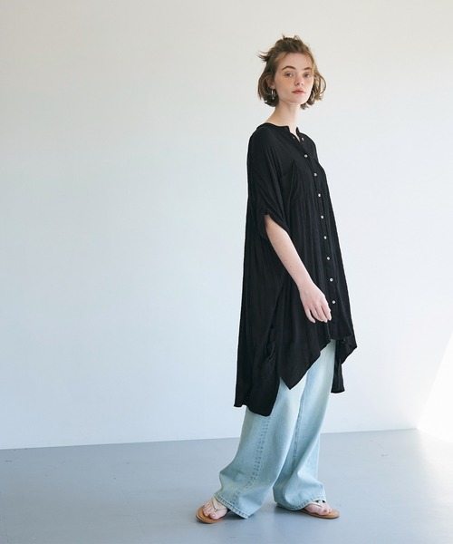 coca(coca)(コカ)の「楊柳プリーツロングシャツ(シャツ/ブラウス・レディース・ベージュ/ブラック・ONE SIZE)」の12枚目の写真
