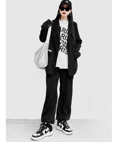 LVEU.（ラブユ.）の「【LVEU.】PARISオーバーTシャツ(Aiselect) / トップス Tシャツ 半袖 オーバー プリント グラフィック ブラック ホワイト（Tシャツ/カットソー・レディース・ホワイト/ブラック・FREE）」の3枚目の写真