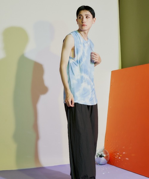 D.TT.K（ディティーティーケー）の「【ユニセックス】TIE DYE TANK TOP タイダイ タンクトップ ノースリーブ Tシャツ（Tシャツ/カットソー・メンズ・ブラック/オレンジ系/ライトブルー/パープル・FREE）」の3枚目の写真