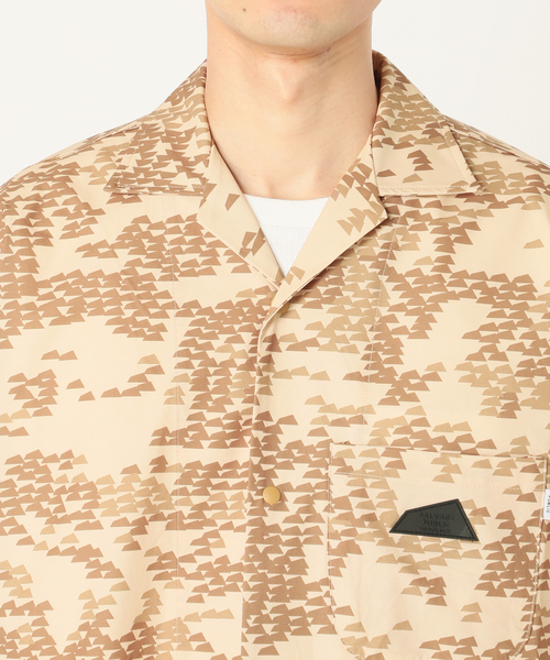 SALVAGE PUBLIC(サルベージパブリック)の「【SALVAGE PUBLIC×JS】別注 DEGITAL LOGO CAMO シャツ(シャツ/ブラウス・メンズ・ベージュ/カーキ・MEDIUM/LARGE)」の9枚目の写真