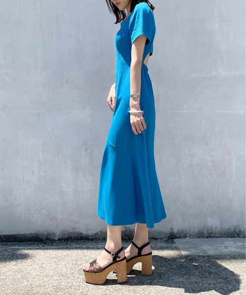 one way（ワンウェイ）の「バックオープンワンピース（ワンピース・レディース・ベージュ/ブラック/ブルー・FREE）」の17枚目の写真