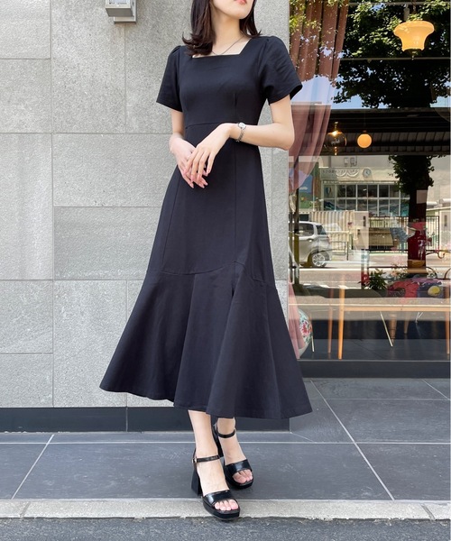 one way（ワンウェイ）の「バックオープンワンピース（ワンピース・レディース・ベージュ/ブラック/ブルー・FREE）」の21枚目の写真