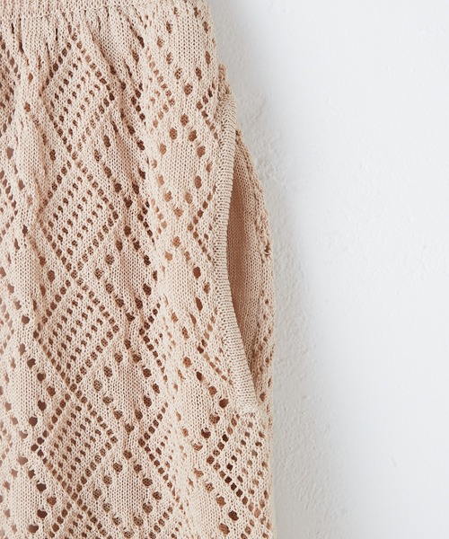 WHIMSIC（ウィムジック）の「【UNISEX/SET UP対応】メッシュジャガードニットショートパンツ（その他パンツ・メンズ・アイボリー/チャコールグレー・FREE）」の14枚目の写真