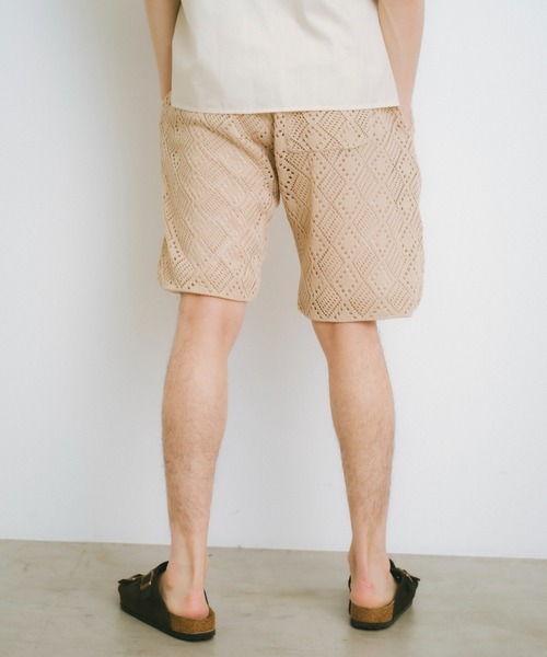 WHIMSIC（ウィムジック）の「【UNISEX/SET UP対応】メッシュジャガードニットショートパンツ（その他パンツ・メンズ・アイボリー/チャコールグレー・FREE）」の9枚目の写真