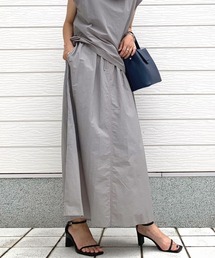 Q | サイドラインフレアスカート(スカート)