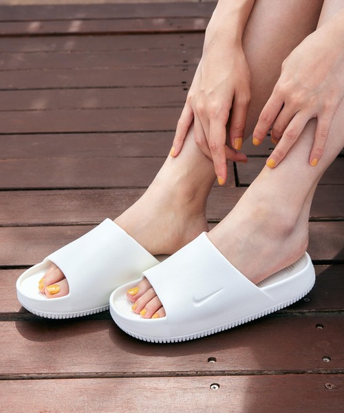 ナイキ カーム ウィメンズスライド /Nike Calm Women's Slides＜22-29cm 展開＞（サンダル）｜NIKE（ナイキ）