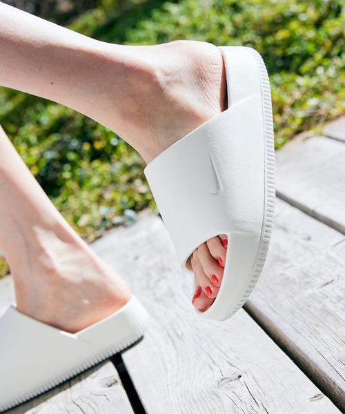 ナイキ カーム ウィメンズスライド /Nike Calm Women's Slides＜22-29cm 展開＞（サンダル）｜NIKE（ナイキ）
