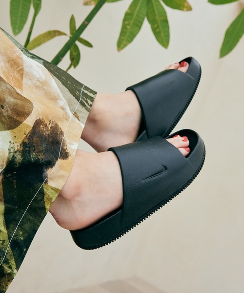 ナイキ カーム ウィメンズスライド /Nike Calm Women's Slides＜22-29cm 展開＞（サンダル）｜NIKE（ナイキ）