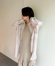 【emmi atelier】ウエストドロストデザインシャツ