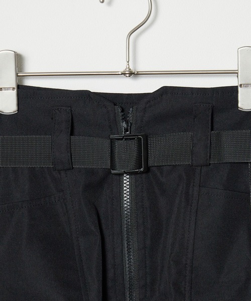 Chick(チック)の「Mini Cargo Skirt / カーゴミニスカート(スカート・レディース・ブラック/グレー/ブラック×ホワイト・L/M/S)」の7枚目の写真