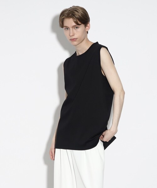 tk.TAKEO KIKUCHI(ティーケータケオキクチ)の「ハイゲージスムースロングタンクトップ(タンクトップ・メンズ・ホワイト/ブラック・02/03)」の1枚目の写真