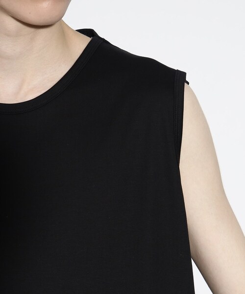 tk.TAKEO KIKUCHI(ティーケータケオキクチ)の「ハイゲージスムースロングタンクトップ(タンクトップ・メンズ・ホワイト/ブラック・02/03)」の12枚目の写真
