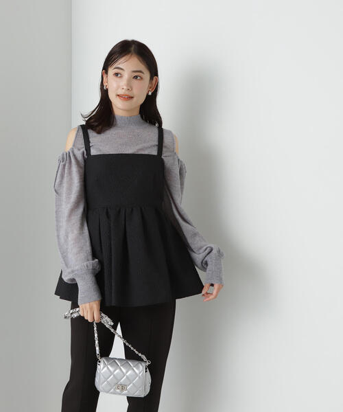 NATURAL BEAUTY BASIC（ナチュラルビューティーベーシック）の「◇【Oggi掲載】エンボスペプラムキャミソール（キャミソール・レディース・ブラック/ベージュ・FREE）」の8枚目の写真