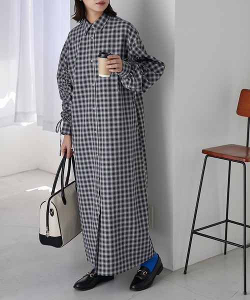 BONLECILL(ボンルシール)の「ドロストスリーブロングシャツワンピース(シャツワンピース・レディース・ブラック系1/ブルー/オフホワイト/ネイビー系1・FREE)」の22枚目の写真