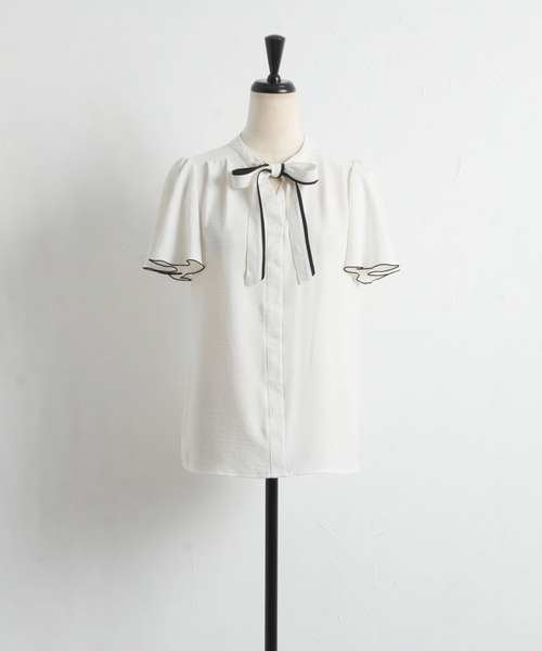 tocco closet(トッコ クローゼット)の「【ZOZO限定柄あり】マルチWAYボウタイリボン×パールピン配色ブラウス(シャツ/ブラウス・レディース・ブラック/ドット/その他/オフホワイト・M)」の22枚目の写真