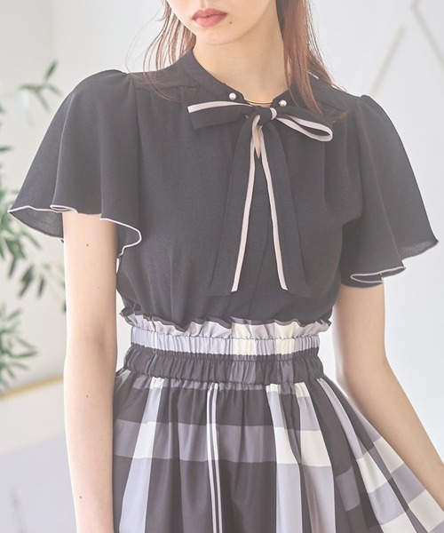 tocco closet(トッコ クローゼット)の「【ZOZO限定柄あり】マルチWAYボウタイリボン×パールピン配色ブラウス(シャツ/ブラウス・レディース・ブラック/ドット/その他/オフホワイト・M)」の6枚目の写真