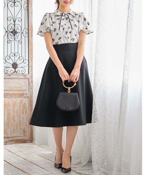 tocco closet(トッコ クローゼット)の「【ZOZO限定柄あり】マルチWAYボウタイリボン×パールピン配色ブラウス(シャツ/ブラウス・レディース・ブラック/ドット/その他/オフホワイト・M)」の8枚目の写真