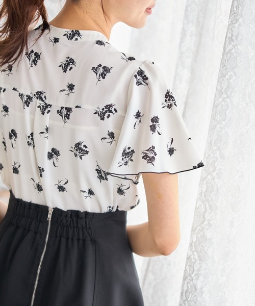 tocco closet(トッコ クローゼット)の「【ZOZO限定柄あり】マルチWAYボウタイリボン×パールピン配色ブラウス(シャツ/ブラウス・レディース・ブラック/ドット/その他/オフホワイト・M)」の12枚目の写真