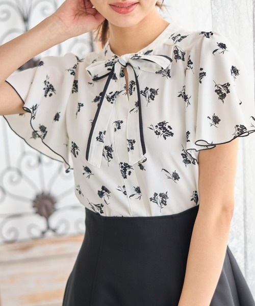 tocco closet(トッコ クローゼット)の「【ZOZO限定柄あり】マルチWAYボウタイリボン×パールピン配色ブラウス(シャツ/ブラウス・レディース・ブラック/ドット/その他/オフホワイト・M)」の10枚目の写真