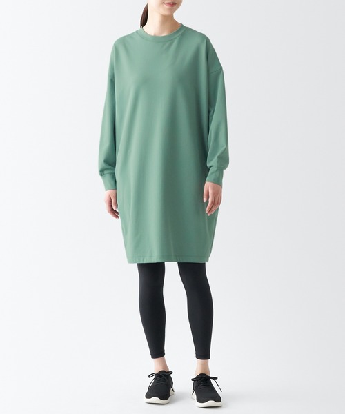 無印良品（ムジルシリョウヒン）の「〔MUJI WALKER〕ＵＶカット乾きやすいスウェットワンピース（ワンピース・レディース・アイボリー/ライトグリーン/ライトイエロー/ダークグレー・XS/L/M/XL/XXL/S）」の4枚目の写真