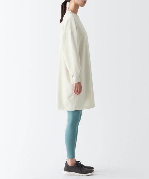 無印良品（ムジルシリョウヒン）の「〔MUJI WALKER〕ＵＶカット乾きやすいスウェットワンピース（ワンピース・レディース・アイボリー/ライトグリーン/ライトイエロー/ダークグレー・XS/L/M/XL/XXL/S）」の6枚目の写真