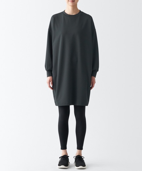 無印良品（ムジルシリョウヒン）の「〔MUJI WALKER〕ＵＶカット乾きやすいスウェットワンピース（ワンピース・レディース・アイボリー/ライトグリーン/ライトイエロー/ダークグレー・XS/L/M/XL/XXL/S）」の12枚目の写真
