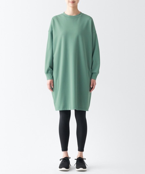 無印良品（ムジルシリョウヒン）の「〔MUJI WALKER〕ＵＶカット乾きやすいスウェットワンピース（ワンピース・レディース・アイボリー/ライトグリーン/ライトイエロー/ダークグレー・XS/L/M/XL/XXL/S）」の19枚目の写真