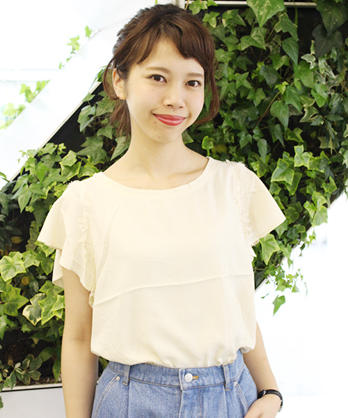 Kastane（カスタネ）の「【Kastane】フリンジプルオーバー（シャツ/ブラウス・レディース・オフホワイト/ネイビー/ピンク/グリーン/アイボリー/ブラック/キャメル・FREE）」の2枚目の写真